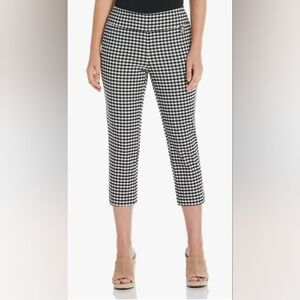NWT Women's Rafaella black & white gingham stretch capri pants, size 6